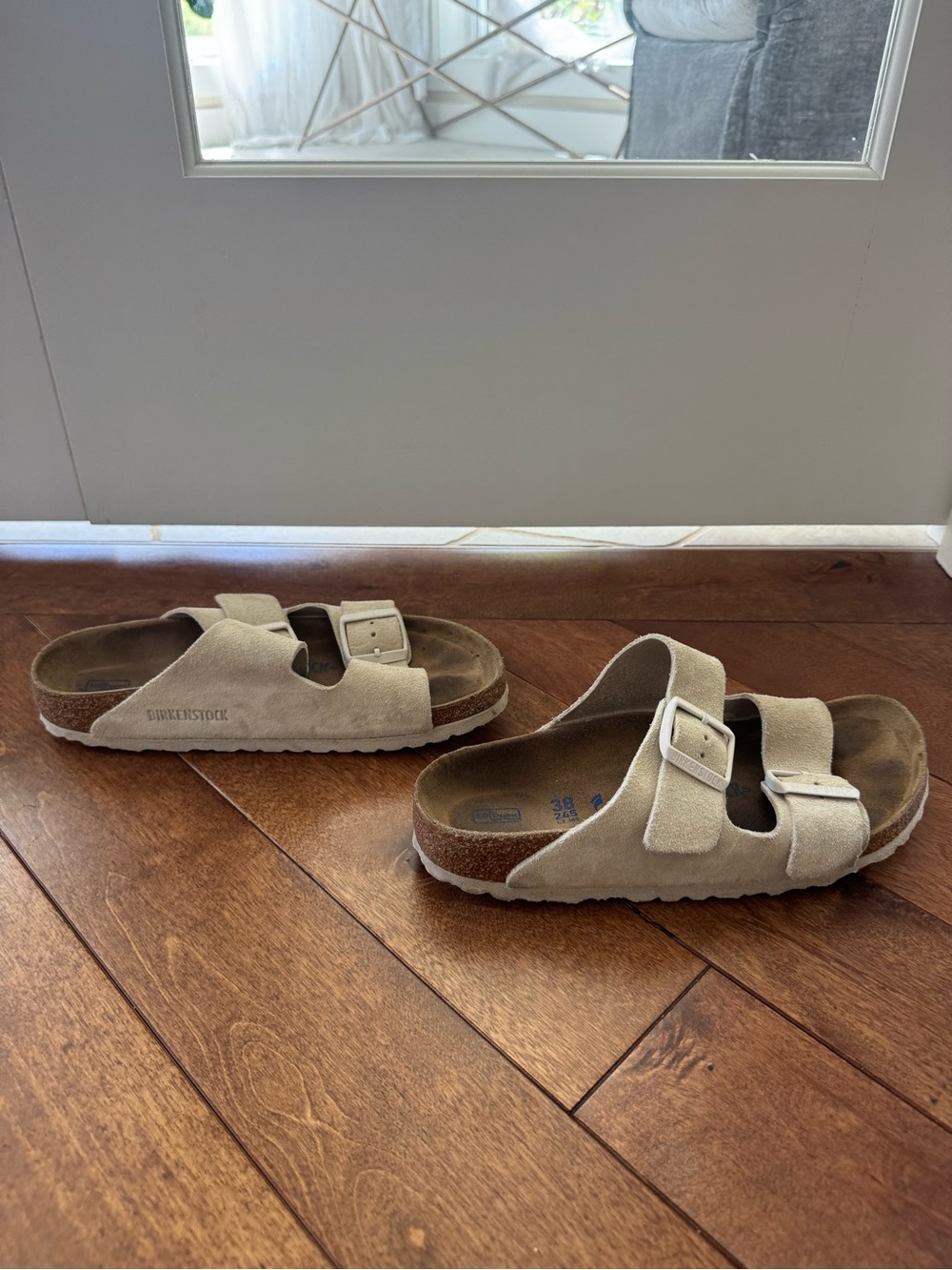 Birkenstock Arizona White Suede Sandals White Buckles Size 38 - Picture 2 of 6